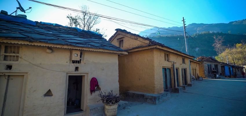 Bajura