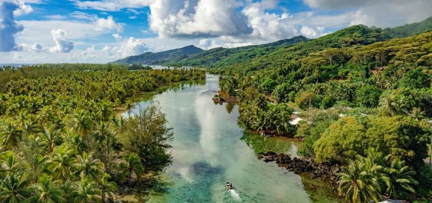 Air Tahiti Huahine Office in French Polynesia